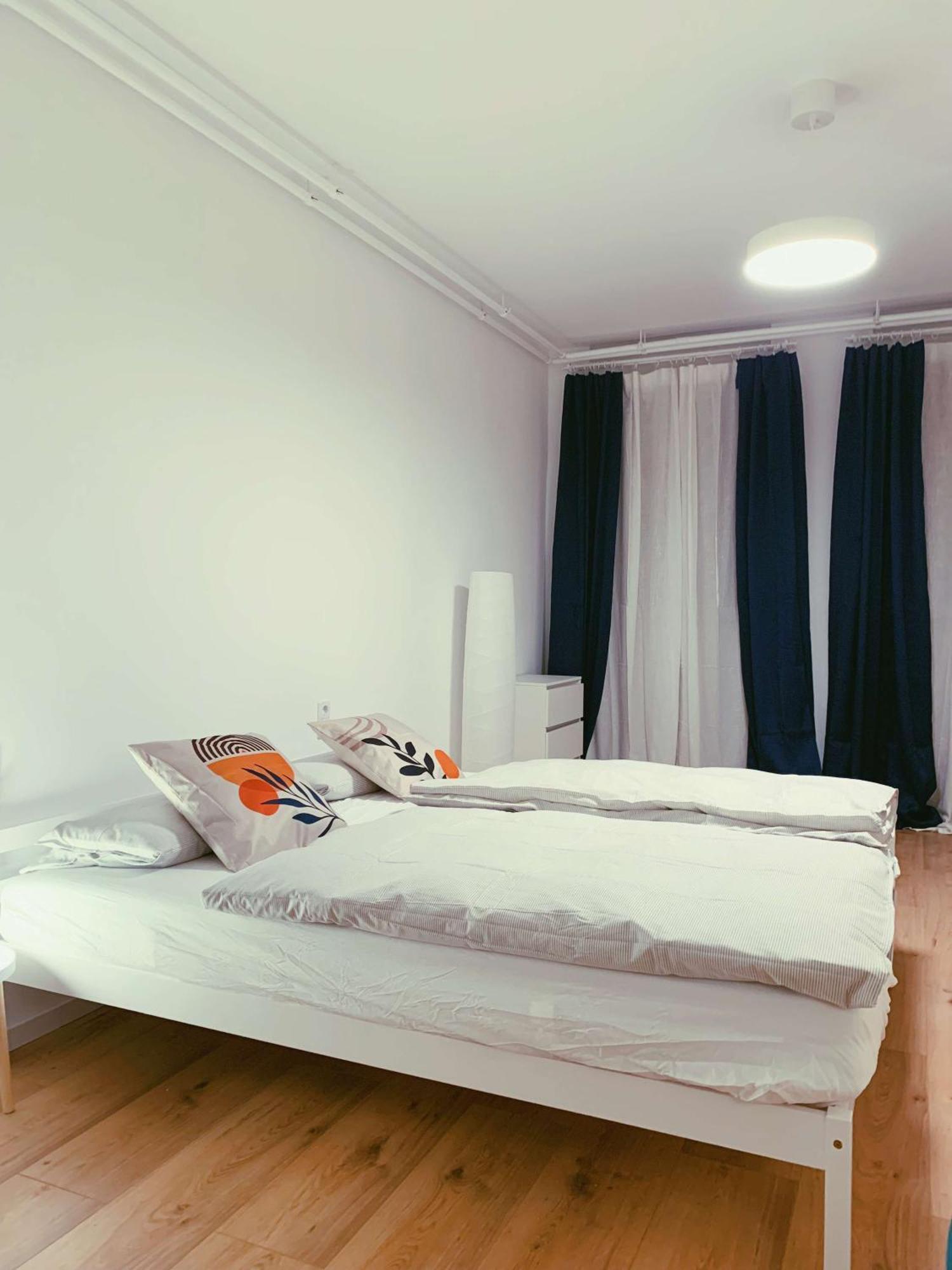 Welcoming Generous In Berlin-kreuzberg *